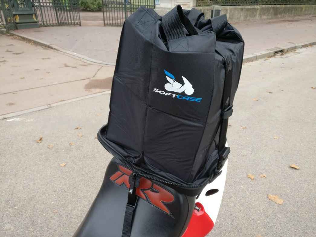 SoftCaseTestMotoDuTopCasePliableEtAmovible SoftCaseTestMotoDuTopCasePliableEtAmovible
