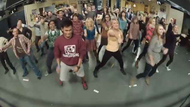 Flash mob sur le plateau de The Big Bang Theory