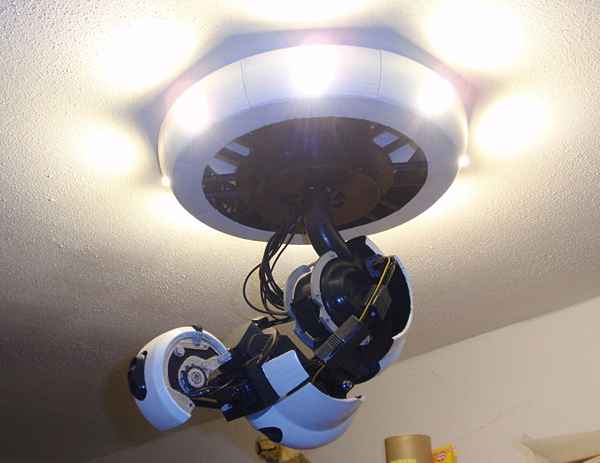 DIY - Une lampe GLaDOS imprimée en 3D (Portal)