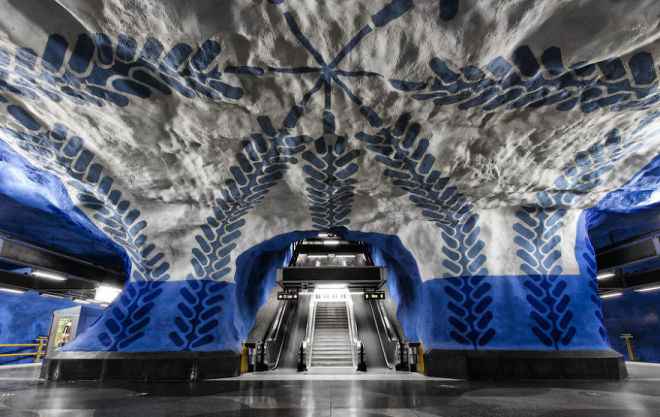 impressive-metro-subway-underground-stations-12__880-660x417