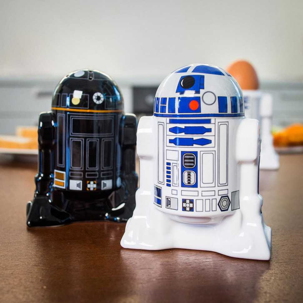 saliere-et-poivriere-star-wars-r2d2-et-r2q5-dbe