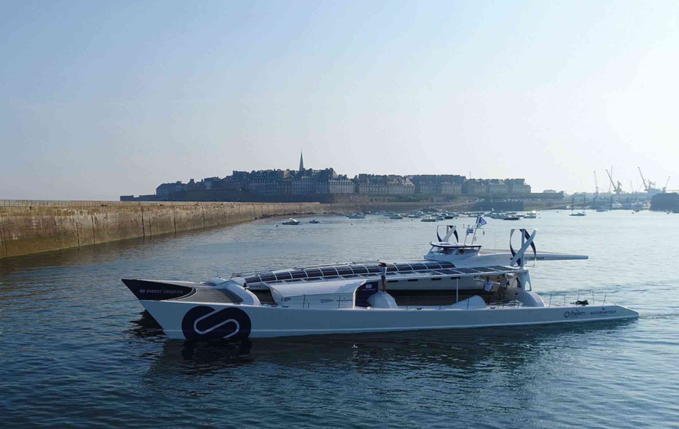 Energy Observer, un navire à hydrogène qui va naviguer pendant 6 ans en produisant lui-même son énergie