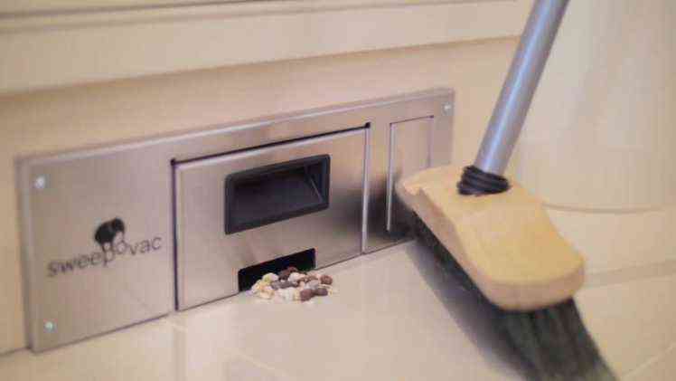 The Sweepovac, l'aspirateur de cuisine intégré