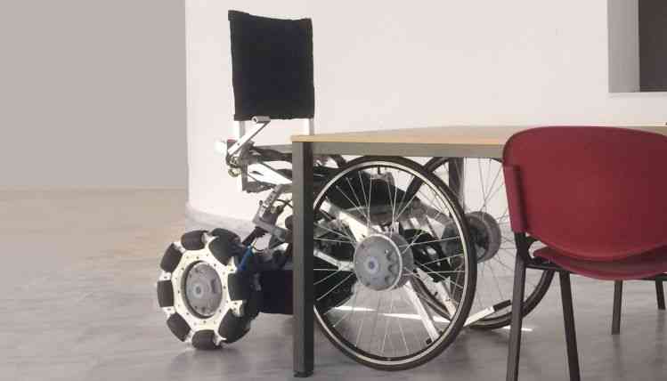Un fauteuil roulant combiné à un exosquelette qui redresse les paraplégiques