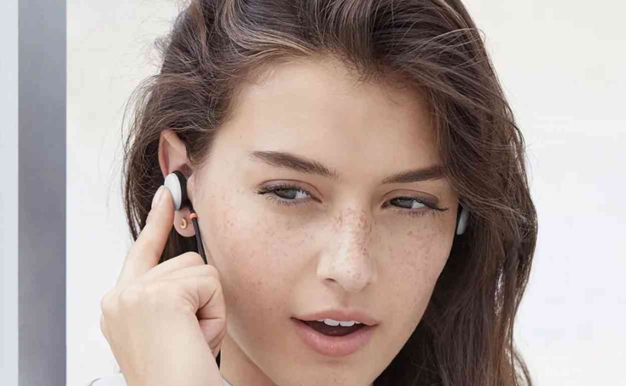 La traduction instantanée Pixel Buds par Google bientôt compatible avec tous les casques ?