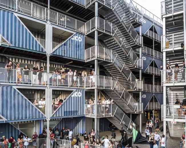 Immobilier : 140 containers pour un immeuble de 6 étages !