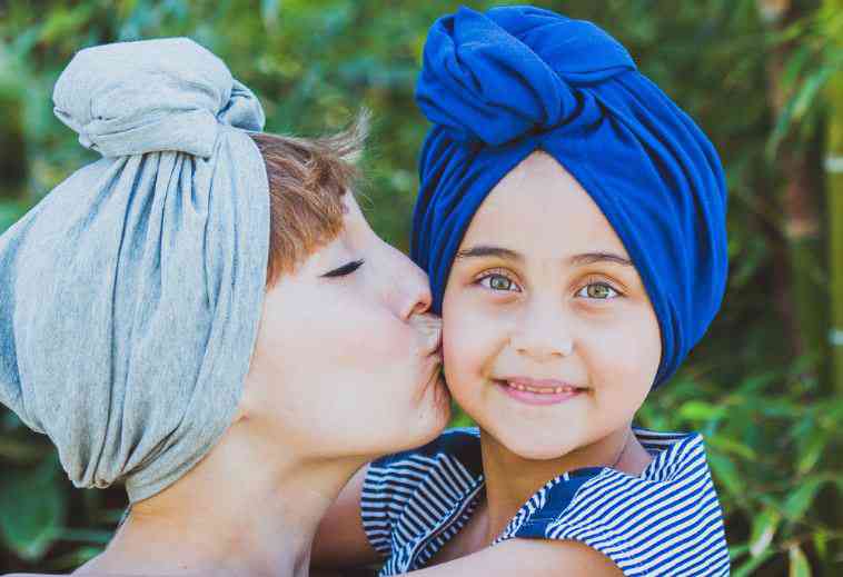 Les Franjynes, des franges et turbans pour les femmes atteintes de cancer