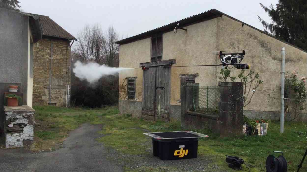 Un pilote dévoile un drone pour venir à bout des nids de frelons asiatiques