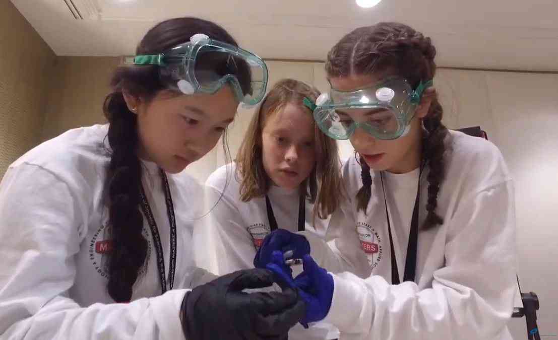 Cette jeune inventrice de 13 ans invente un système d'optimisation des panneaux solaires