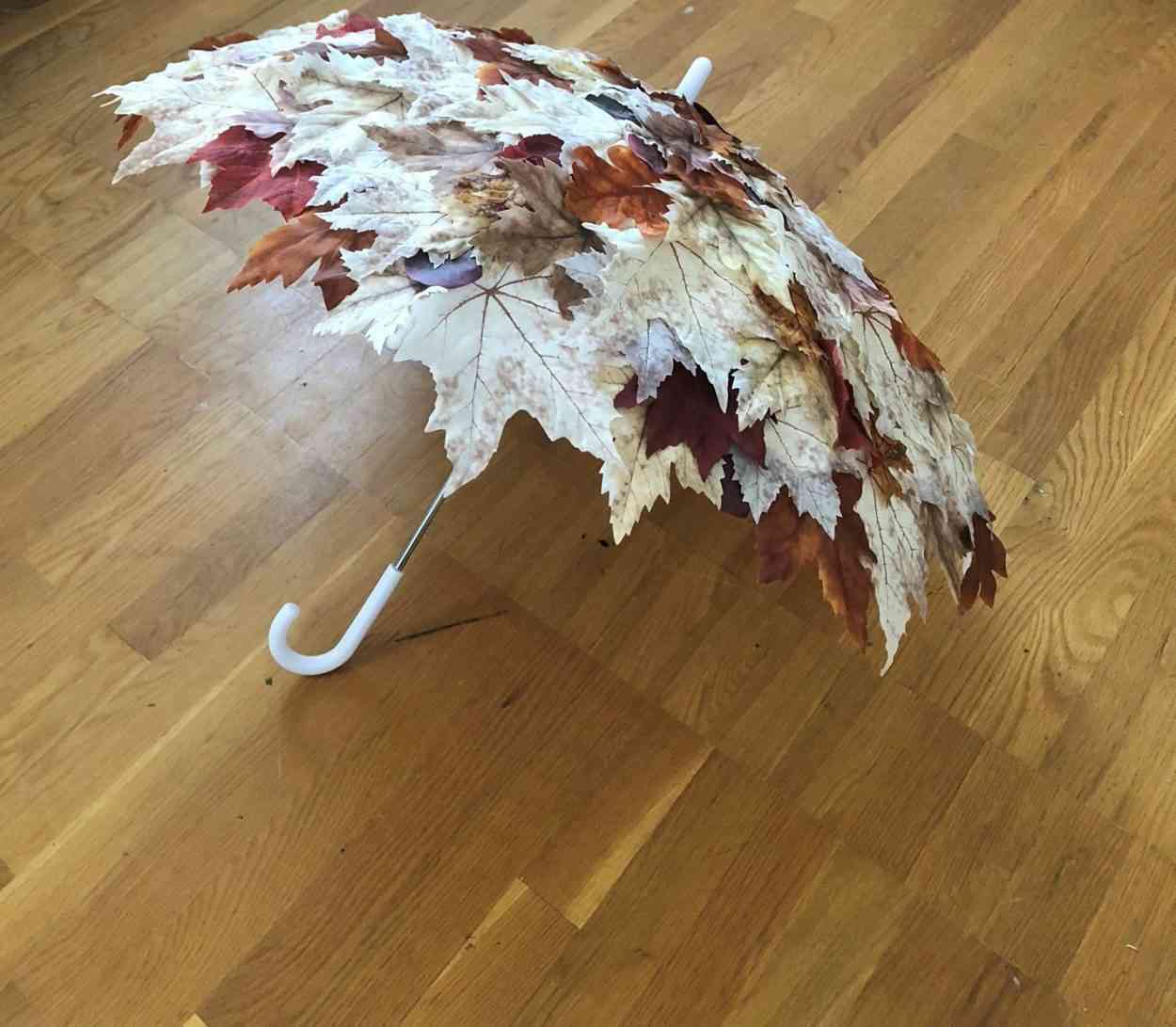 Une jeune créatrice New-yorkaise s’inspire de la nature pour créer de magnifiques parapluies