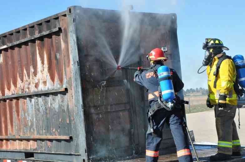 Pyrolance, un système d'extinction d'incendie par perforation qui permet d’attaquer le feu de l’extérieur
