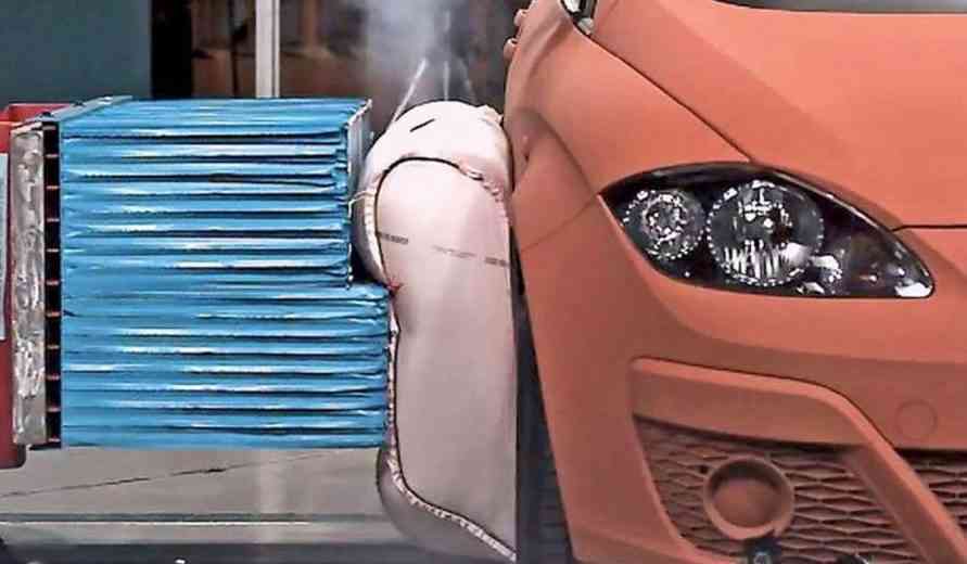 Une entreprise allemande travaille sur des airbags positionnées à l'exterieur du véhicule