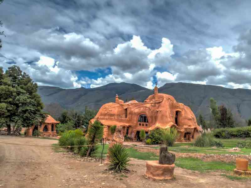 Casa Terracota, l'incroyable maison de 500 m² en terre cuite