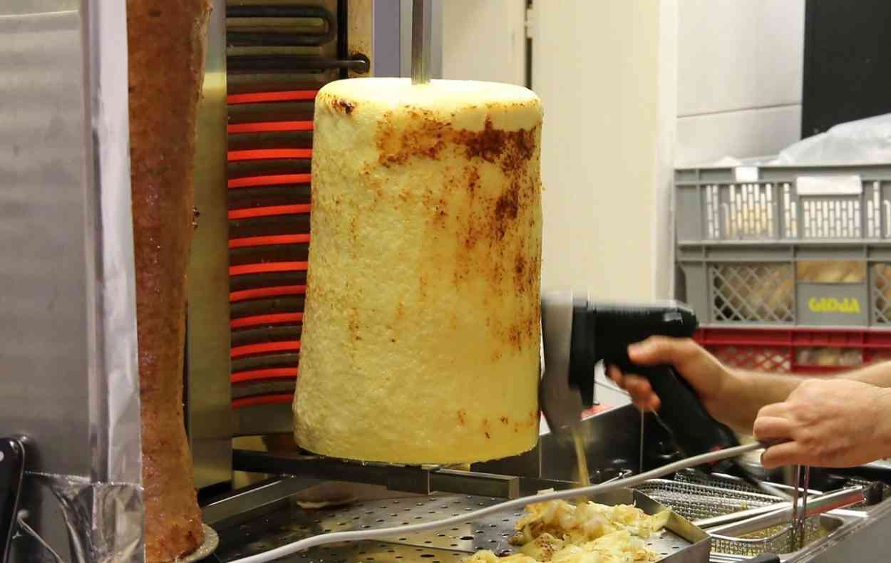 CHEEBAB, le Kebab sans viande uniquement à base de fromage