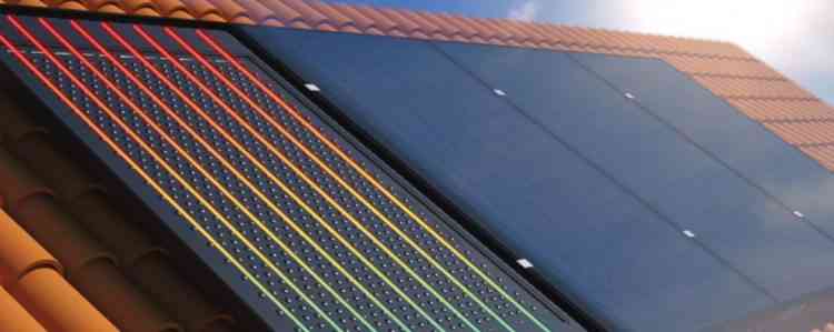 DualSun, le panneau solaire "hybride" qui produit de l'énergie tout en chauffant l'eau de votre maison