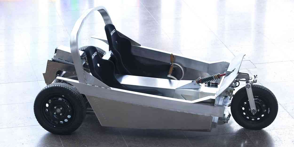 La Twike : une voiture électrique qui roule à 190km/h grâce à un pédalier