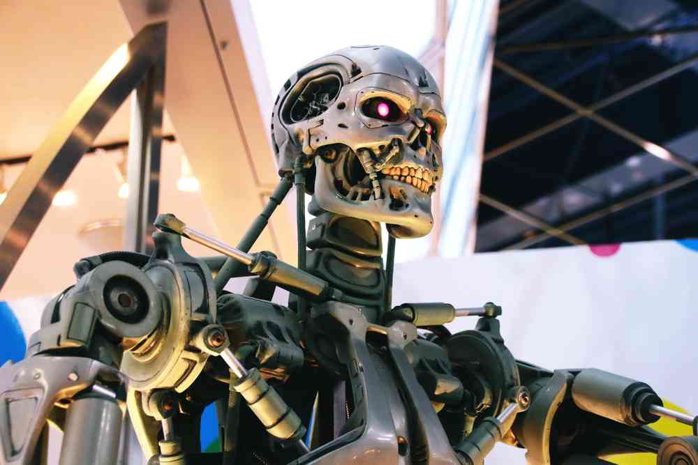 Soulèvement des machines : Un robot empale un employé chinois (Attention, images chocs)