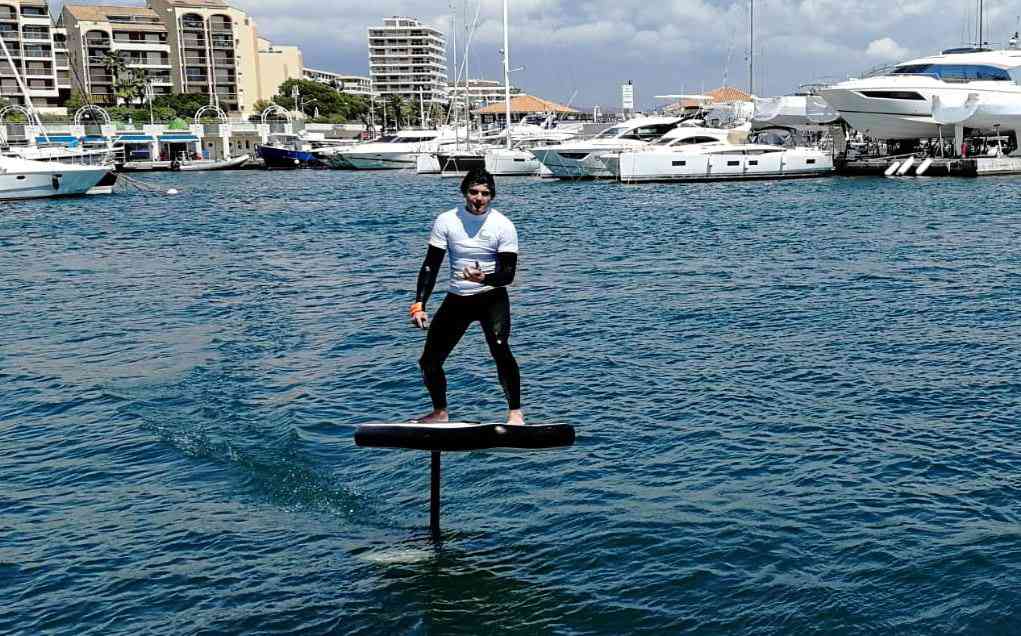 Whimsifoil, la planche de surf électrique made in France