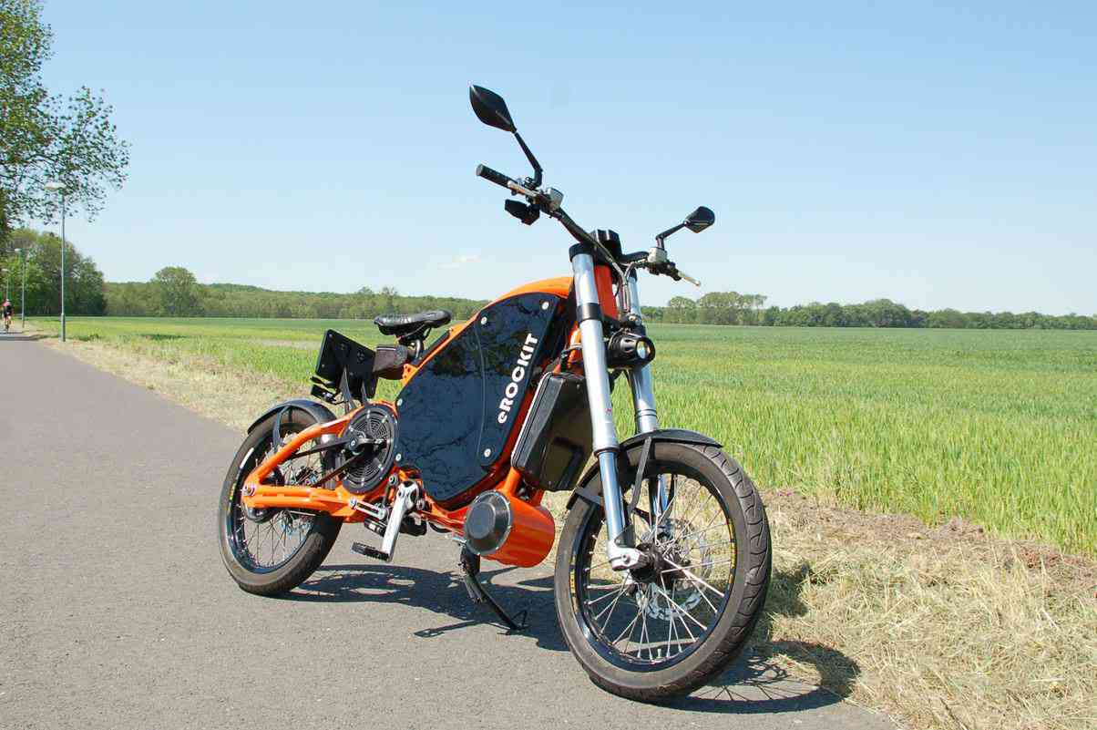 eRockit, l'étonnante moto électrique avec des pédales - NeozOne