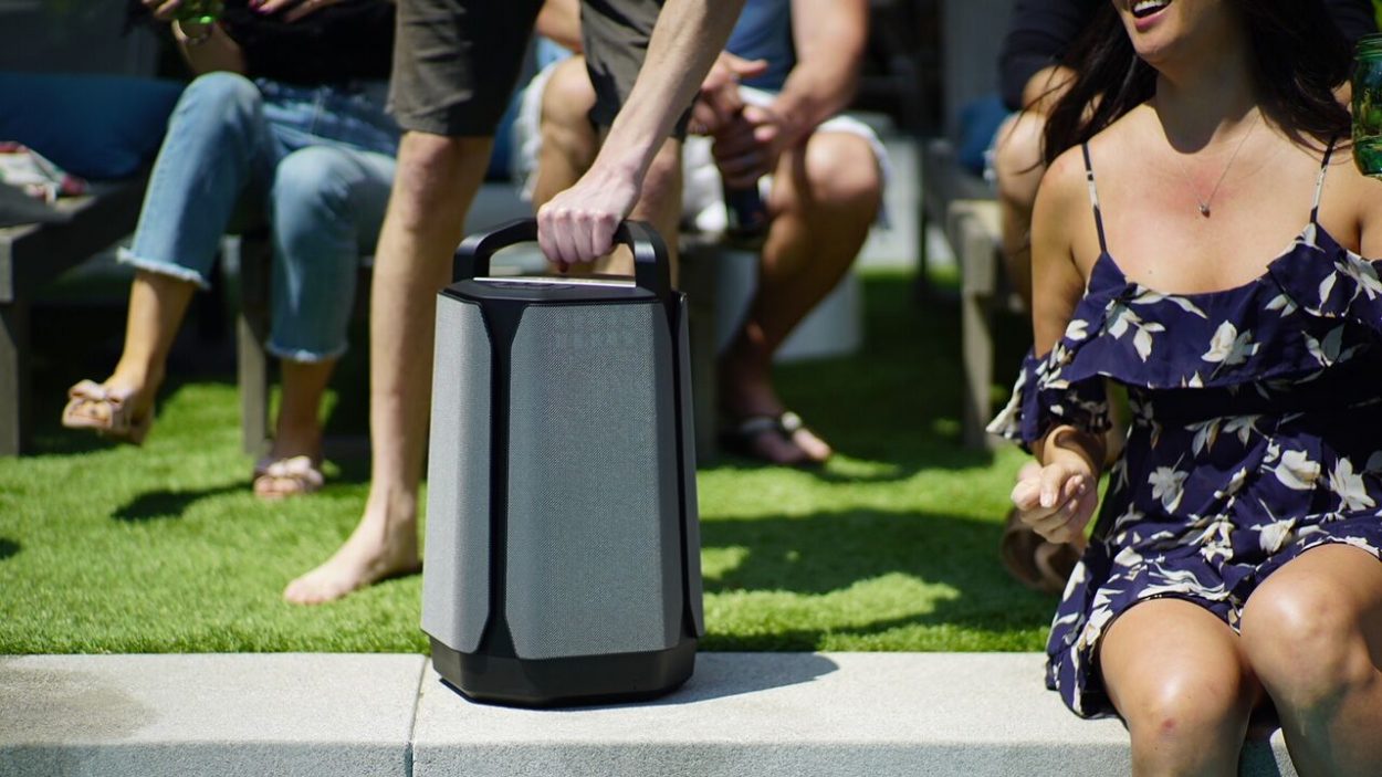 Soundcast VG3 / VG7, des enceintes spécialement conçues pour être utilisées en extérieur