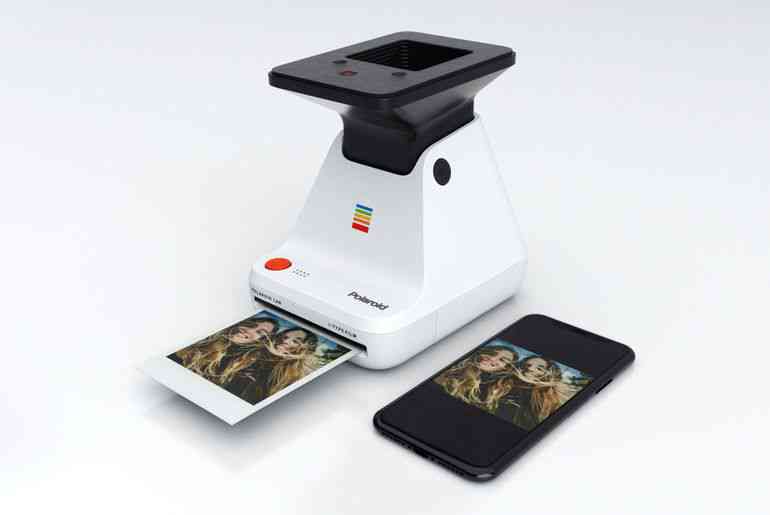 Polaroid Lab, une chambre noire miniature pour imprimer les photos de votre smartphone en temps réel.