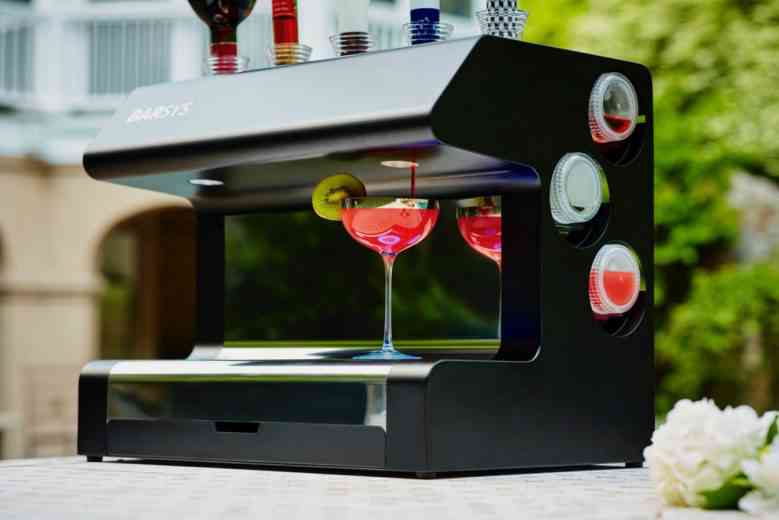 Barsys 2.0, la machine automatisée qui prépare des cocktails parfaits