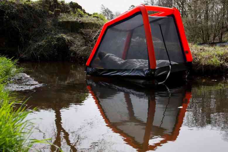 Cabaniste, une cabane gonflable qui s'installe vraiment de partout