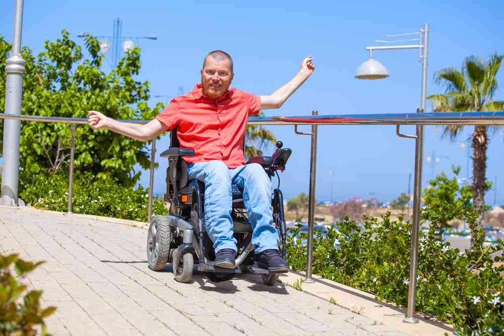 Une technologie pour piloter les fauteuils roulants par la pensée