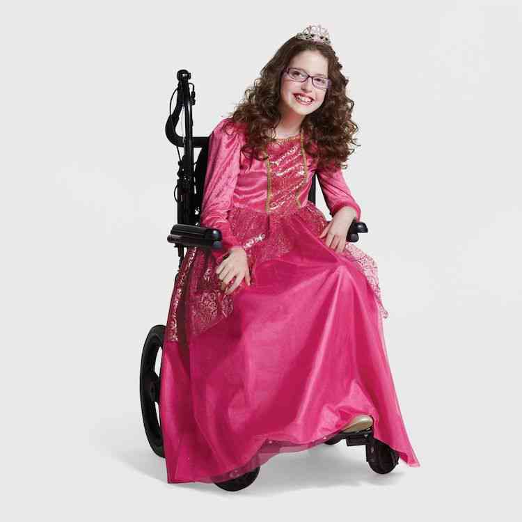 Handicap : Target dévoile une série de costumes d'Halloween inclusifs pour les enfants en fauteuil roulant