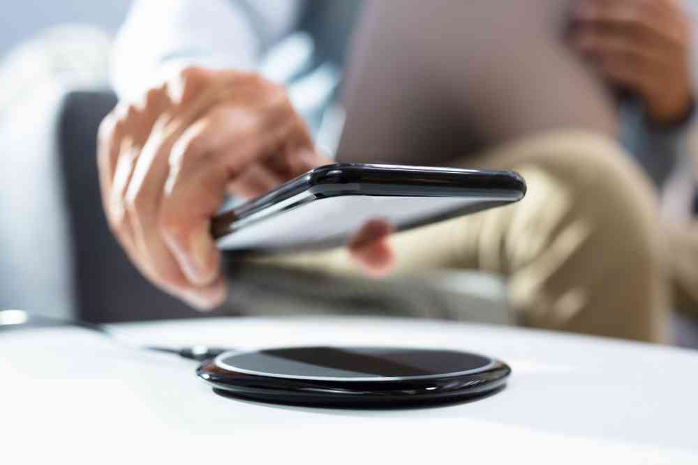 Les chargeurs à induction : l’avenir du support de téléphone