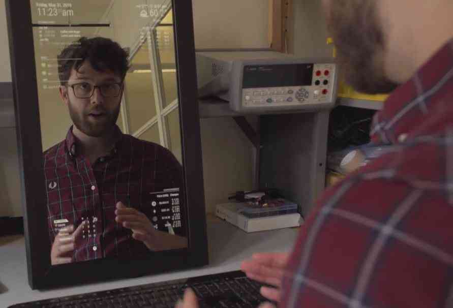 Makr Mirror, un miroir connecté et intelligent qui attend votre participation financière sur Kickstarter