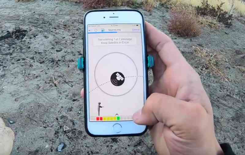 SatPaq : une parabole satellite pour smartphone qui permet d'envoyer des SMS dans les endroits les reculés de la planète