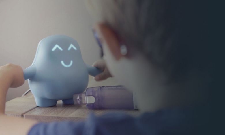 Meyko, le petit robot médical qui encourage les jeunes patients à prendre leur traitement correctement