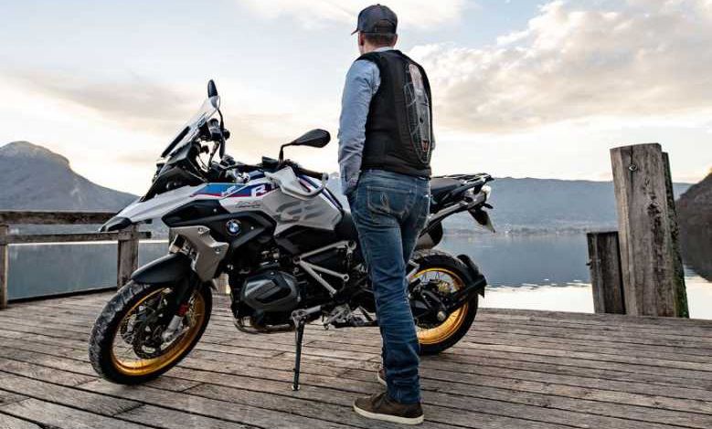 In&Motion, la petite boite française spécialisée dans la conception d'airbags pour les skieurs, motards et cavaliers