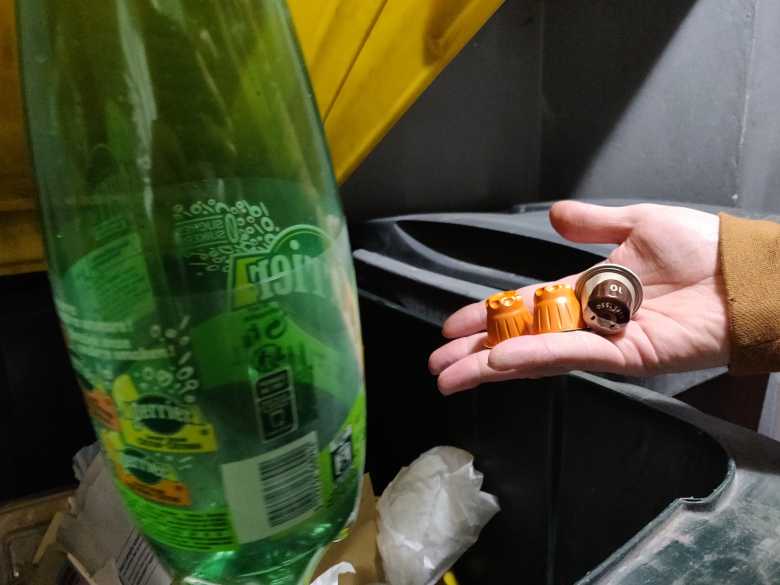 Lyon : capsules de café, emballage de bouteilles... Tous ces déchets peuvent être jetés dans le bac de tri depuis le 1er janvier 2020