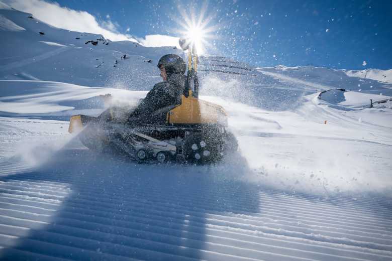 Bobsla, l'étonnant kart des neiges électrique à chenilles