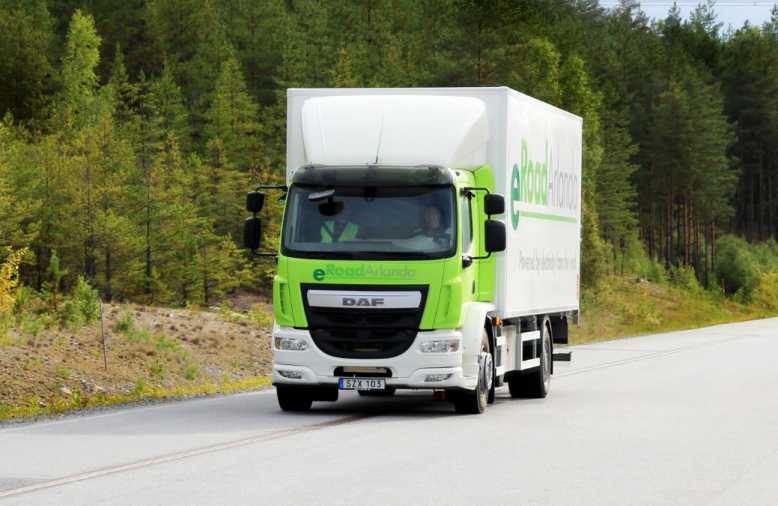 eRoadArlanda, la route qui recharge les voitures électriques circulant dessus