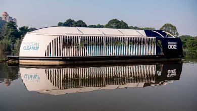 The Interceptor, la super péniche autonome qui récupère 50 tonnes de déchets chaque jour avant qu'ils ne parviennent aux océans