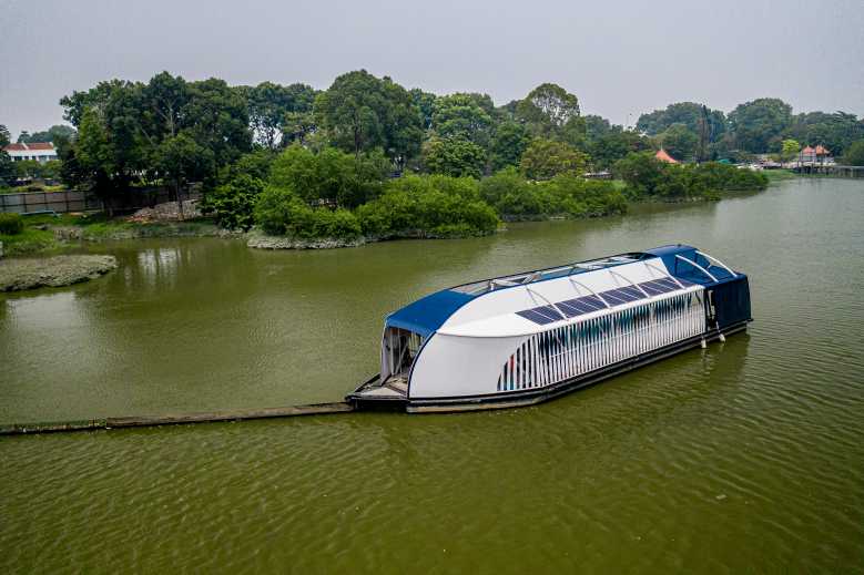 The Interceptor, une super péniche autonome qui récupère 50 tonnes de déchets chaque jour avant qu'ils ne parviennent aux océans