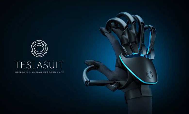 Teslasuit Glove : des gants qui permettent de toucher et ressentir les objets virtuels