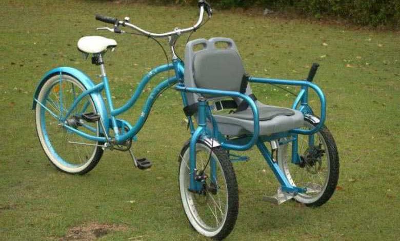 Bike Chair, un vélo équipé d’une chaise pour transporter un passager à mobilité réduite