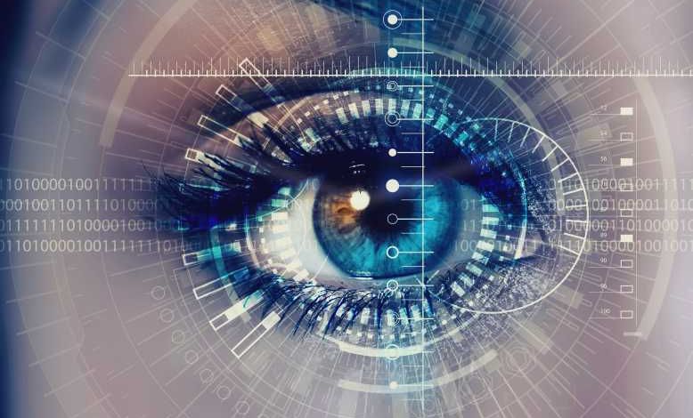 Vision bionique : des chercheurs ont implanté une rétine artificielle chez un patient atteint de DMLA
