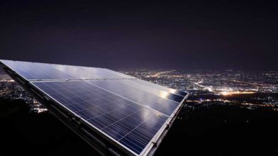 Des chercheurs travaillent sur des panneaux solaires capables de produire de l’énergie la nuit