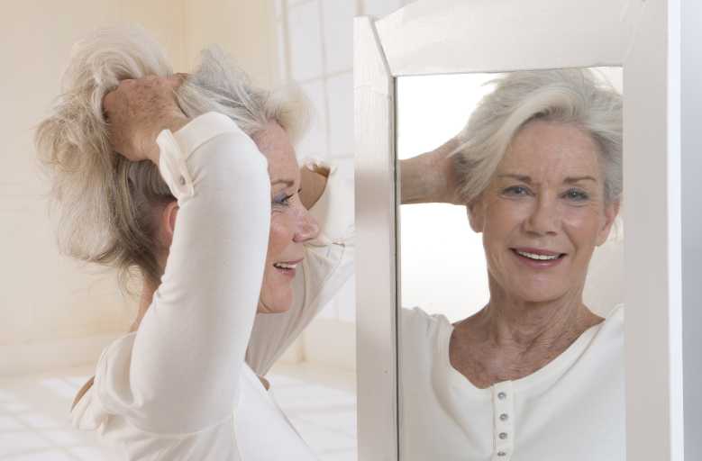 Stress et cheveux blancs : des scientifique découvrent le lien et pensent pouvoir enrayer le processus...