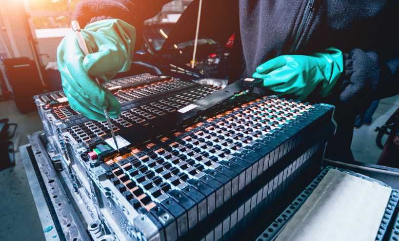 Voitures électriques : un nouveau matériau pour multiplier par deux l’autonomie des batteries