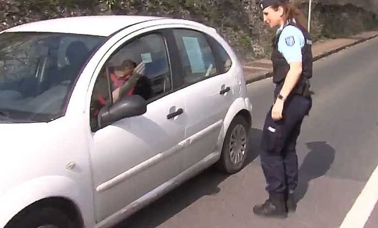Une idée géniale si vous êtes contraints de prendre votre voiture pour vos déplacements autorisés