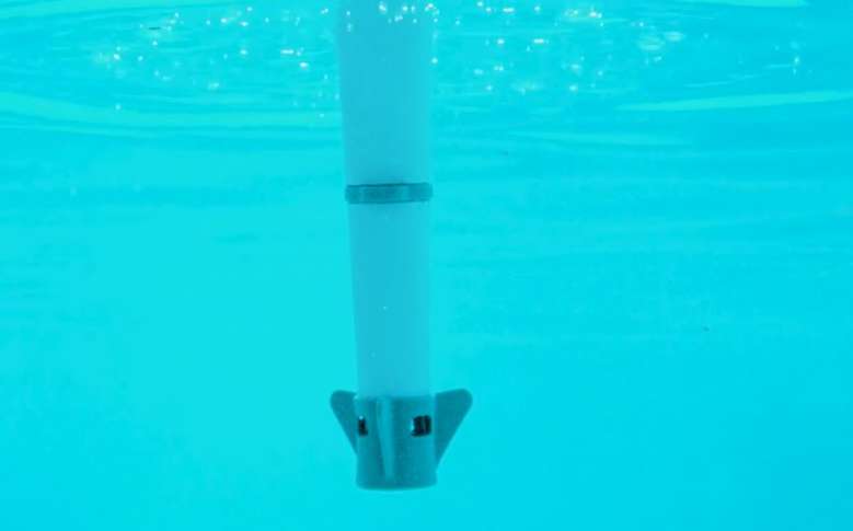 Piscine : Découvrez EcO par Iopool, la sonde connectée qui vous indique quand ajuster les produits d'entretien de votre piscine