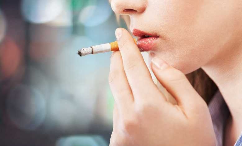 Une étude (à prendre avec des pincettes) indique que les fumeurs seraient moins touchés par des formes graves du Covid-19 ?