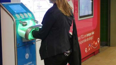 Une machine de désinfection des mains EverCleanHand fait son apparition dans les transports lyonnais !