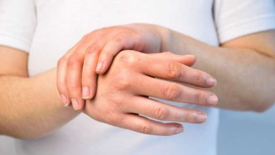 Vos mains sont abîmées par le gel hydroalcoolique, pensez à les protéger !